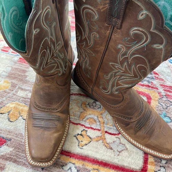 Ariat Women's size 7.5 Cowboy Boots - Picture 7 of 11